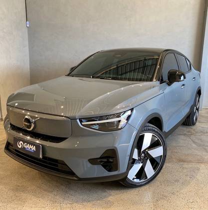 VOLVO C40 P8 RECHARGE PURE ELECTRIC AWD